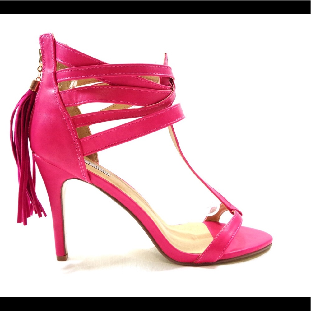 NWOB Sexy Faux Leather Strappy Open Toe Sandal